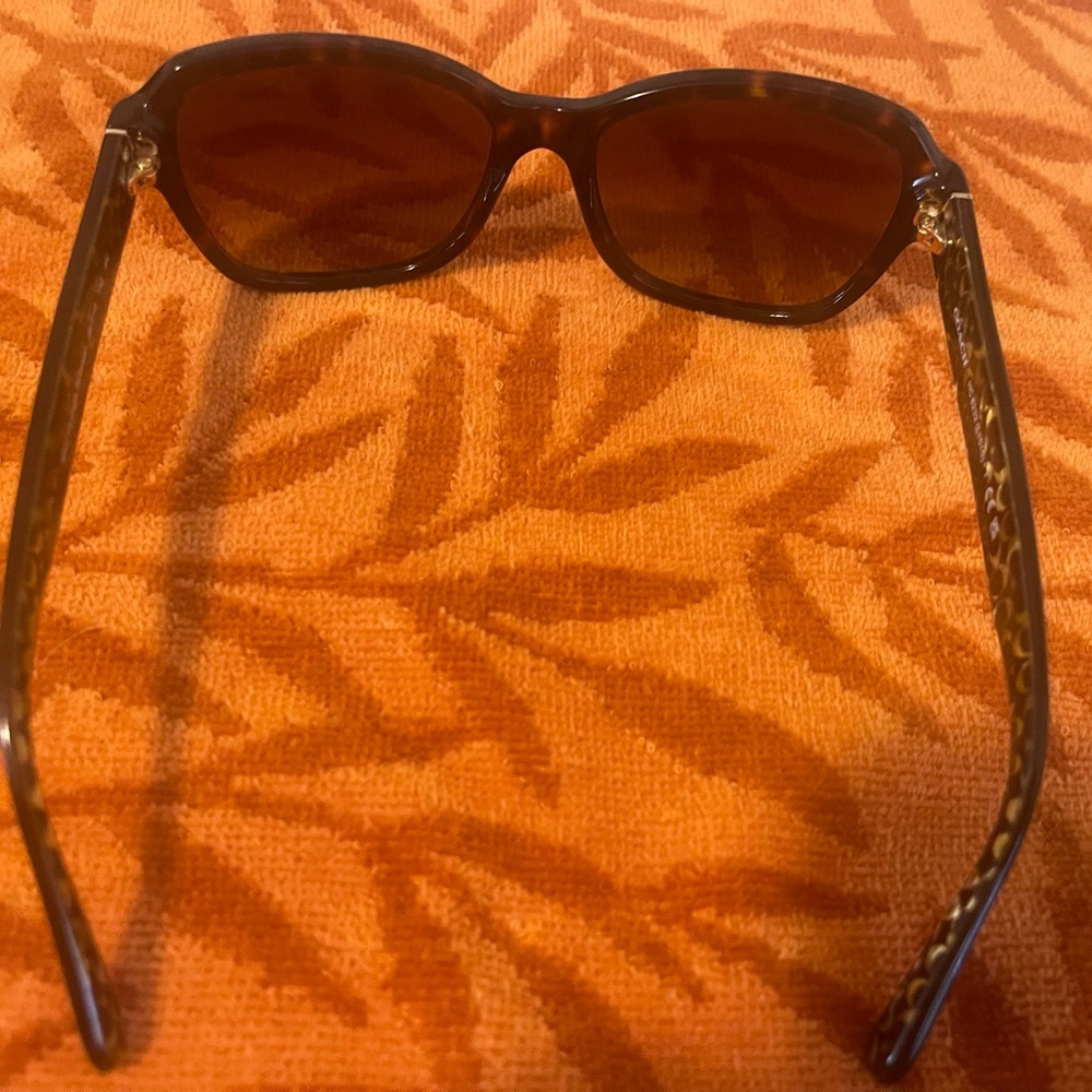 Coach Sunglasses - Picture 3 of 6